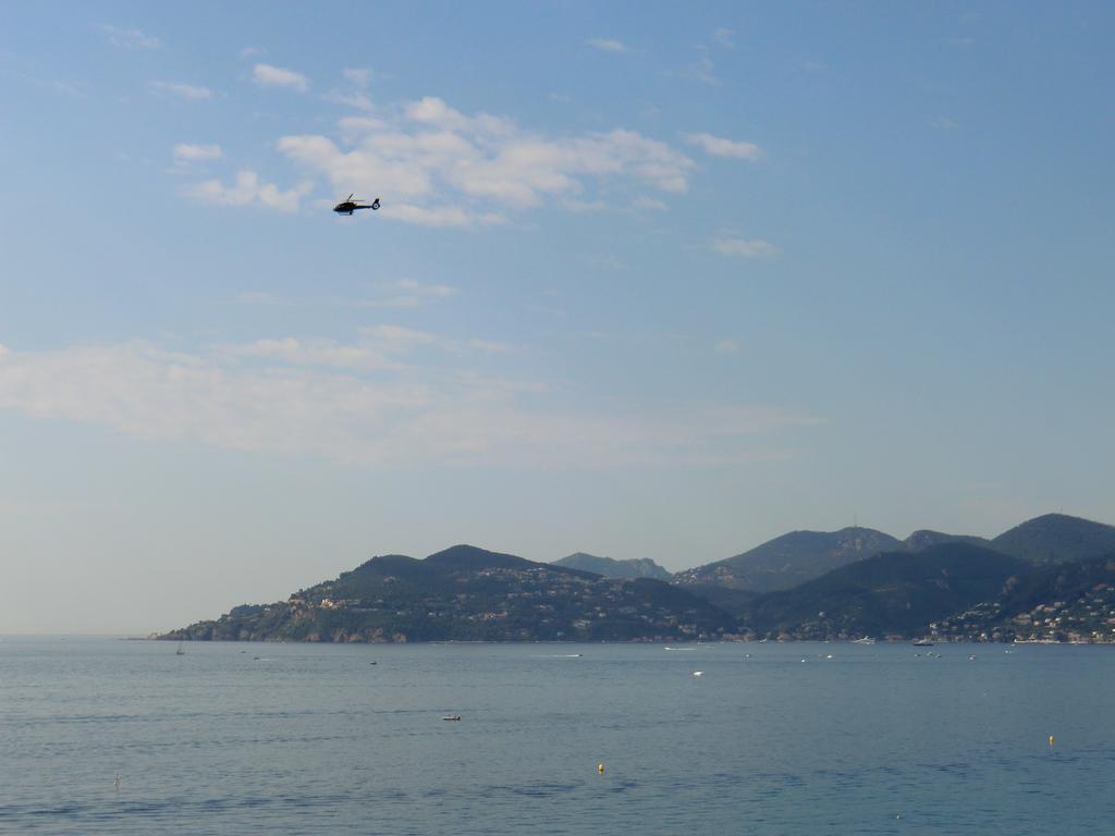 Cannes - View Cap Esterel Exterior photo